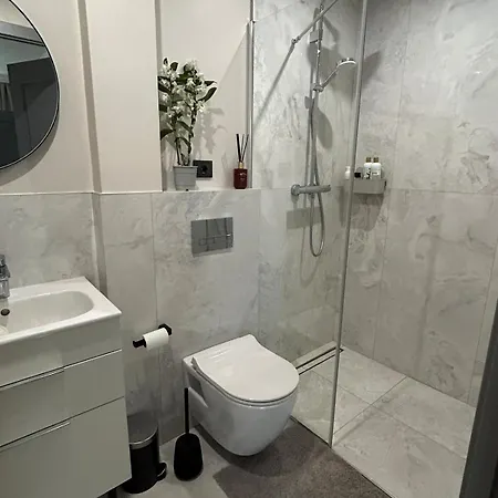 Cozy In Agenskalns Apartament Ryga